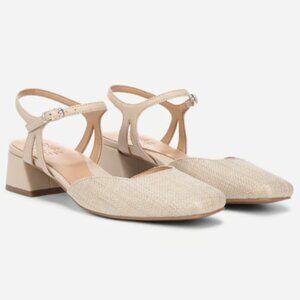 NATURALIZER HATTIE STRAPPY DRESS SHOE (WIDE)